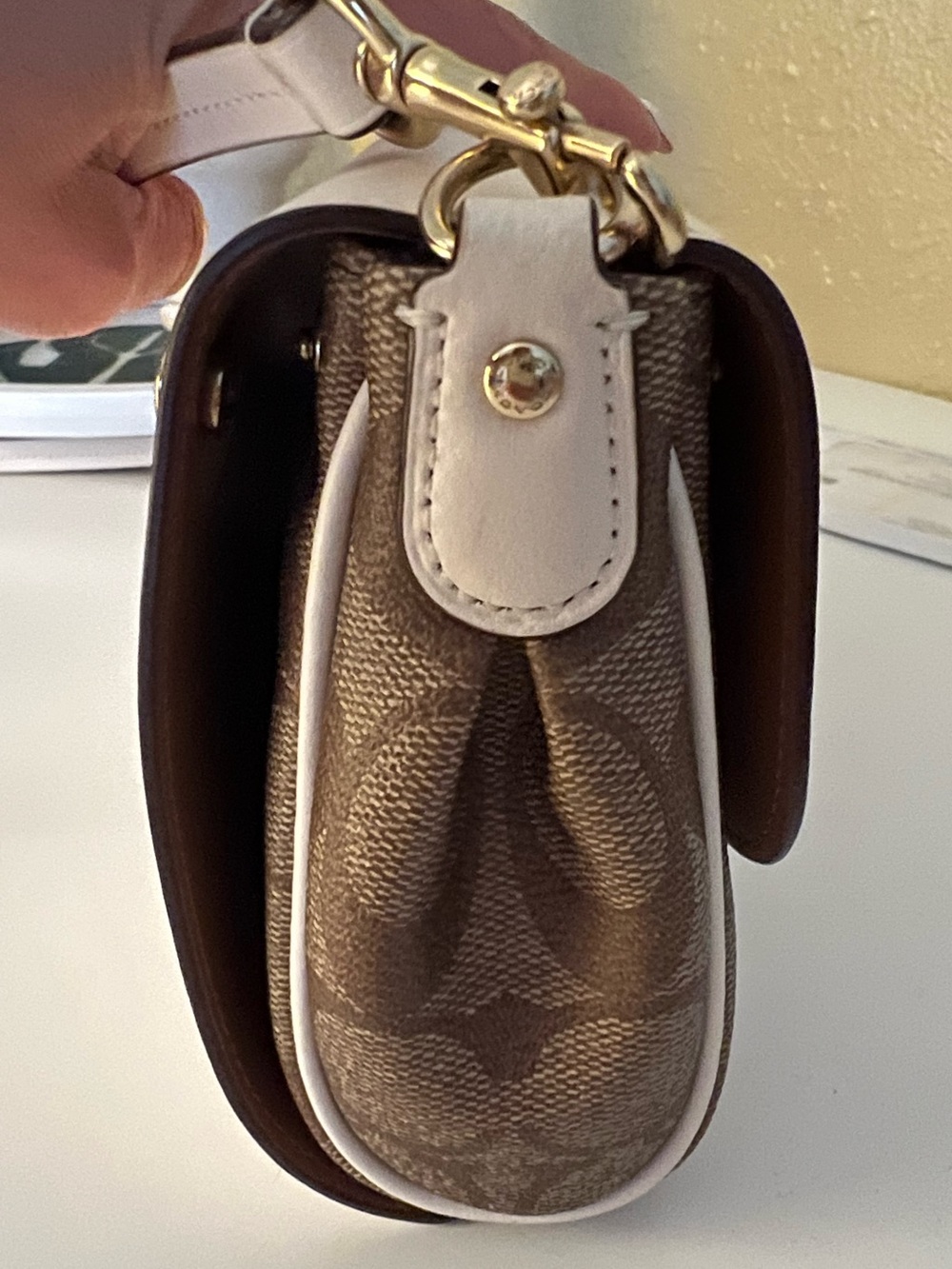 Coach White & Brown Signature Crossbody Bag - Picture 3 of 9